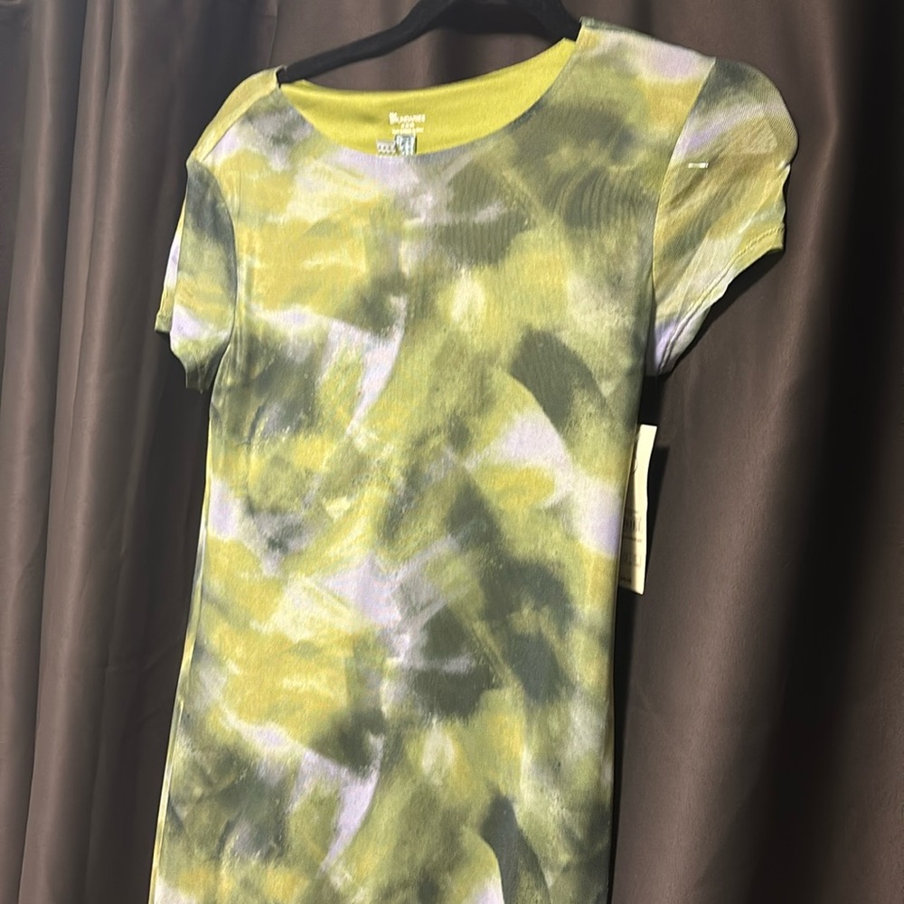 New with tags midi short sleeve bodycon dress